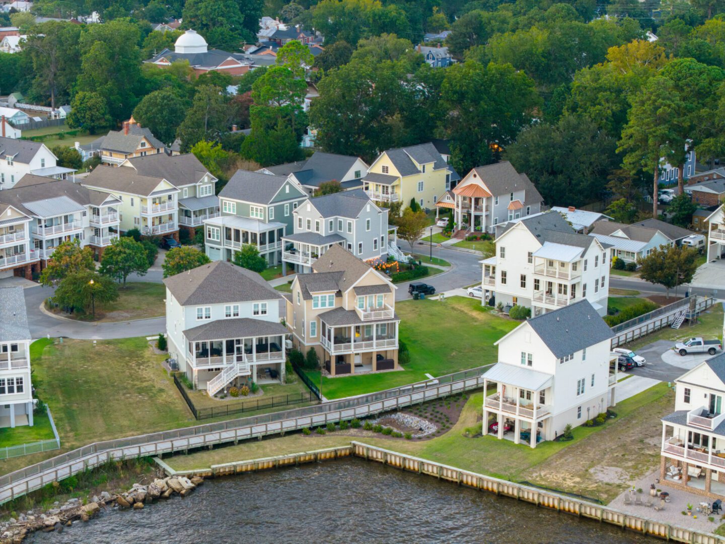 New North Carolina Water Front Homes - Washington North Carolina